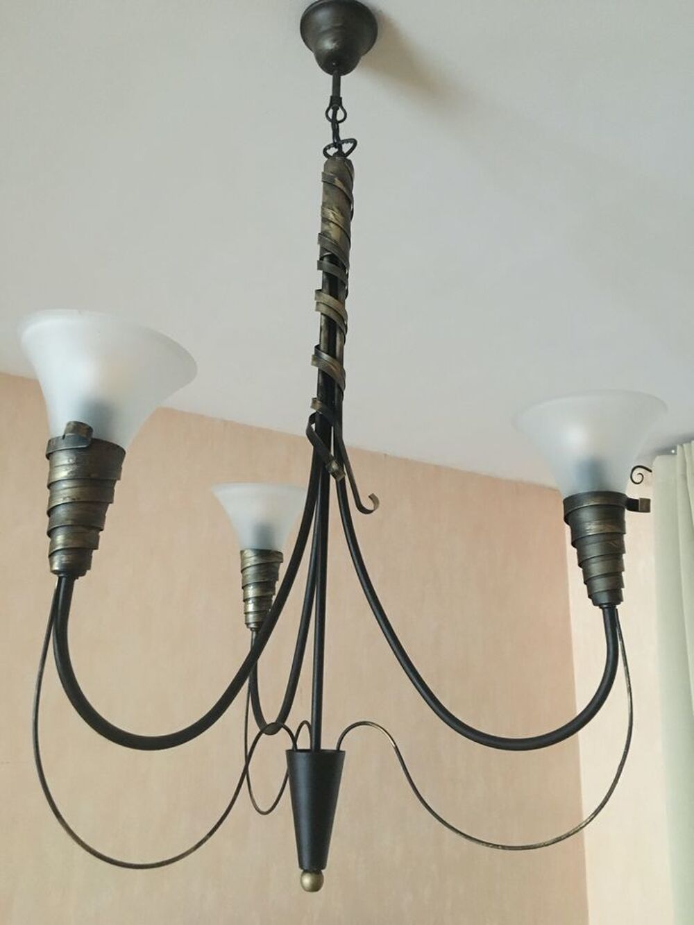 2 lustres contemporains identiques : 3 et 5 branches Décoration