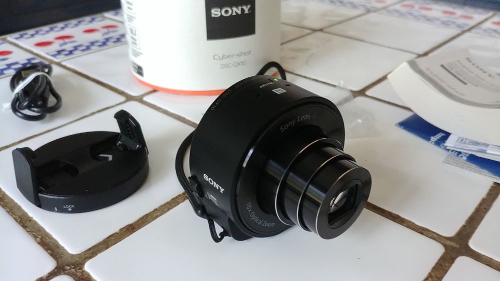 Sony Cyber-shot DSC-QX10 (objectif connect&eacute;) Photos/Video/TV