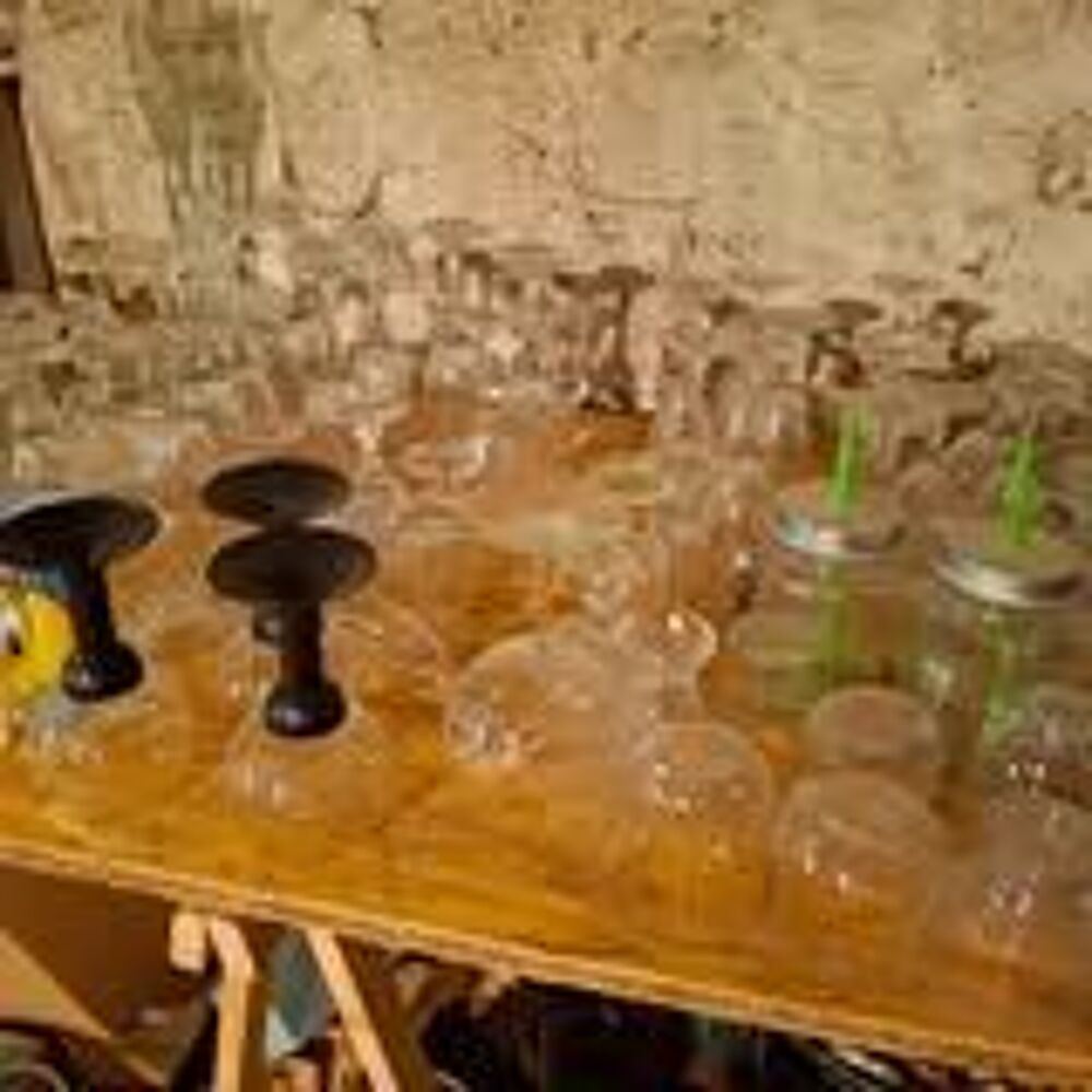 Brocante 4 avril &agrave; IZIEU (01300 de 10 &agrave; 18 h Décoration