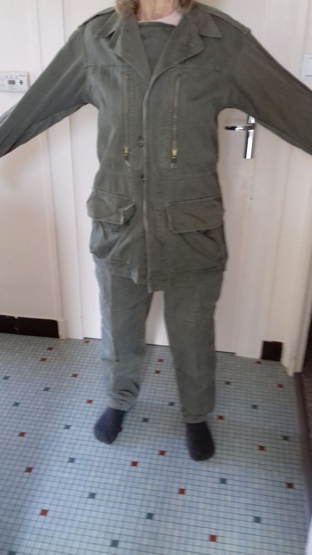 V&Ecirc;TEMENTS Vêtements