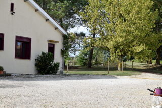  Maison à louer 4 pièces 120 m² Savignac-de-duras