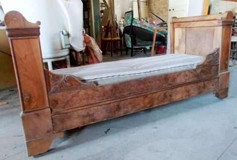 lit bateau en bois sur roulettes (brocante) 400 Monflanquin (47)