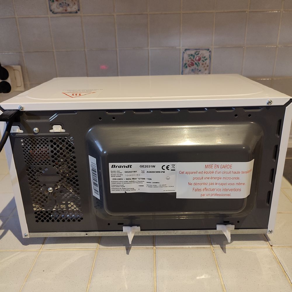 Brandt Four a Micro-Onde et Grill 20 Litres 800W facile Electroménager