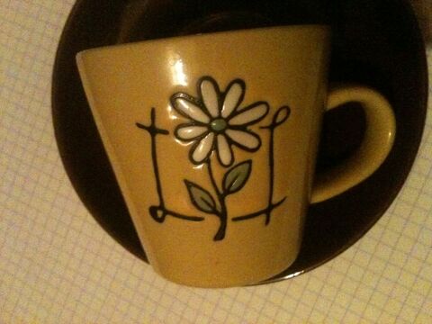 Ensemble de 6 tasses + soucoupes avec support inox	 12 Bosc-le-Hard (76)