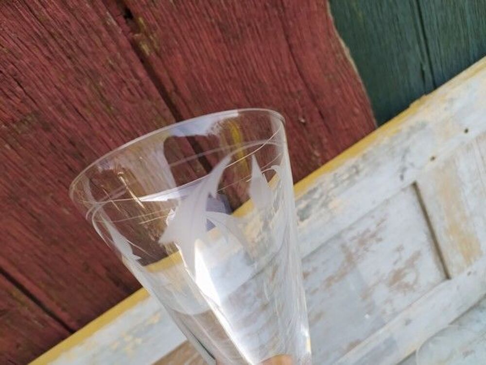 Verres Coniques Cristal Grav&eacute; Fleurs Vintage Décoration