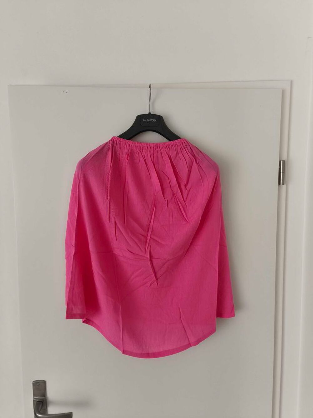 Lot de v&ecirc;tements neufs de diff&eacute;rentes tailles (Diesel, Jeans Cimarron, Wild Woman) Vêtements