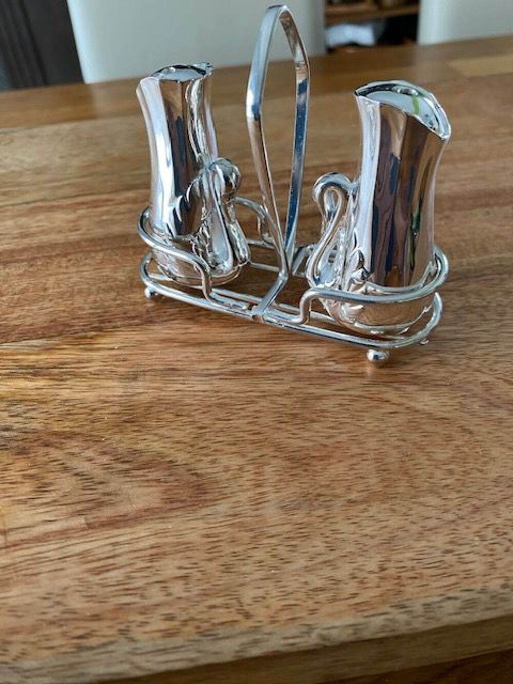 Vintage sali&egrave;re et poivri&egrave;re cygne plaqu&eacute; argent D�coration