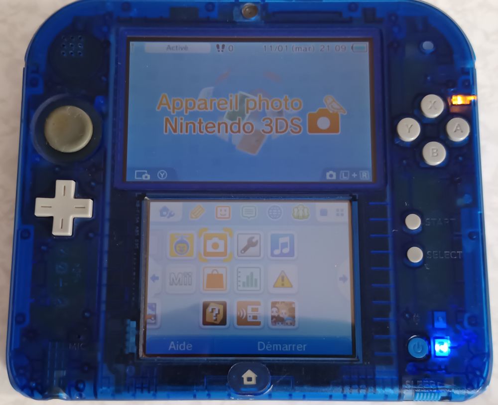 Console NINTENDO 2DS Bleu Transparent Consoles et jeux vidéos