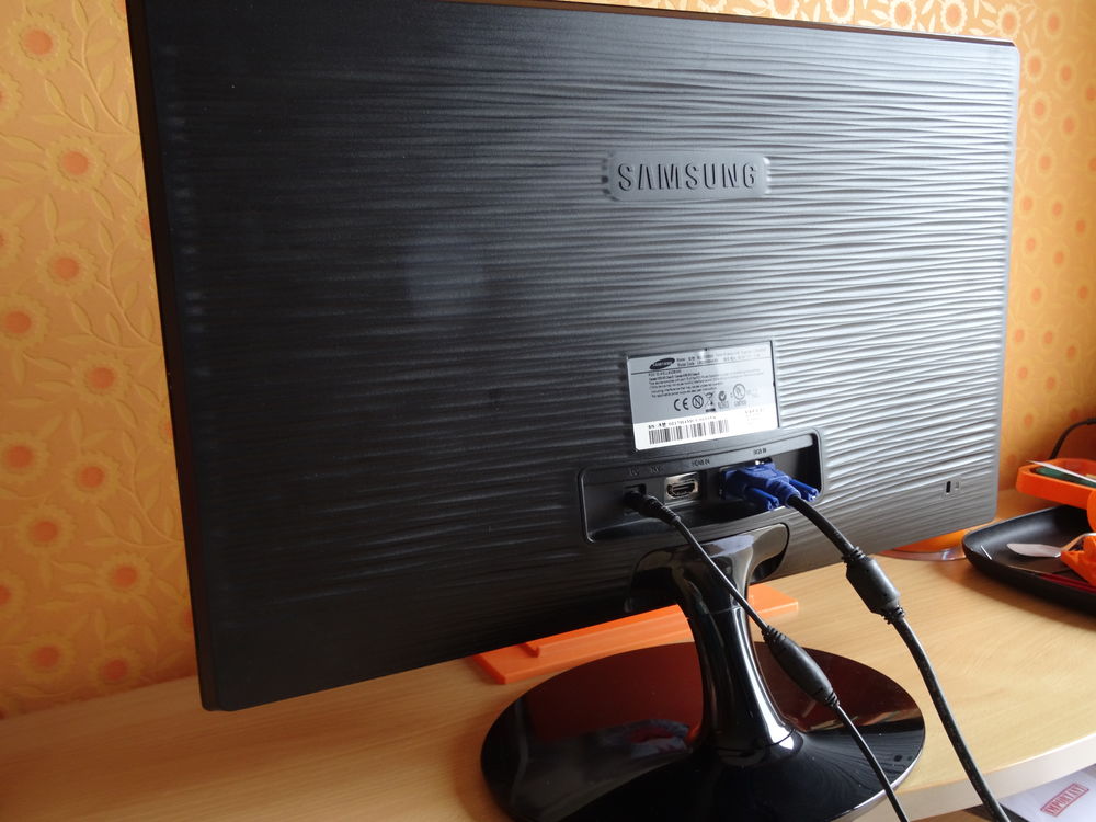 Moniteur Led Samsung Sync Master 22" Matériel informatique