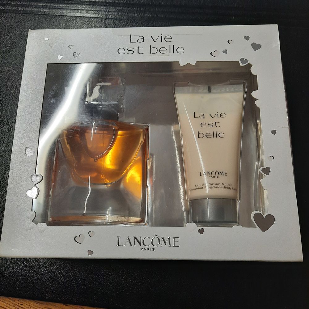 Coffret LA VIE EST BELLE Bijoux et montres