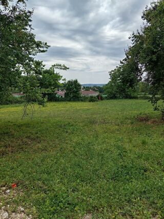  Terrain � vendre 3182 m� Serm�rieu