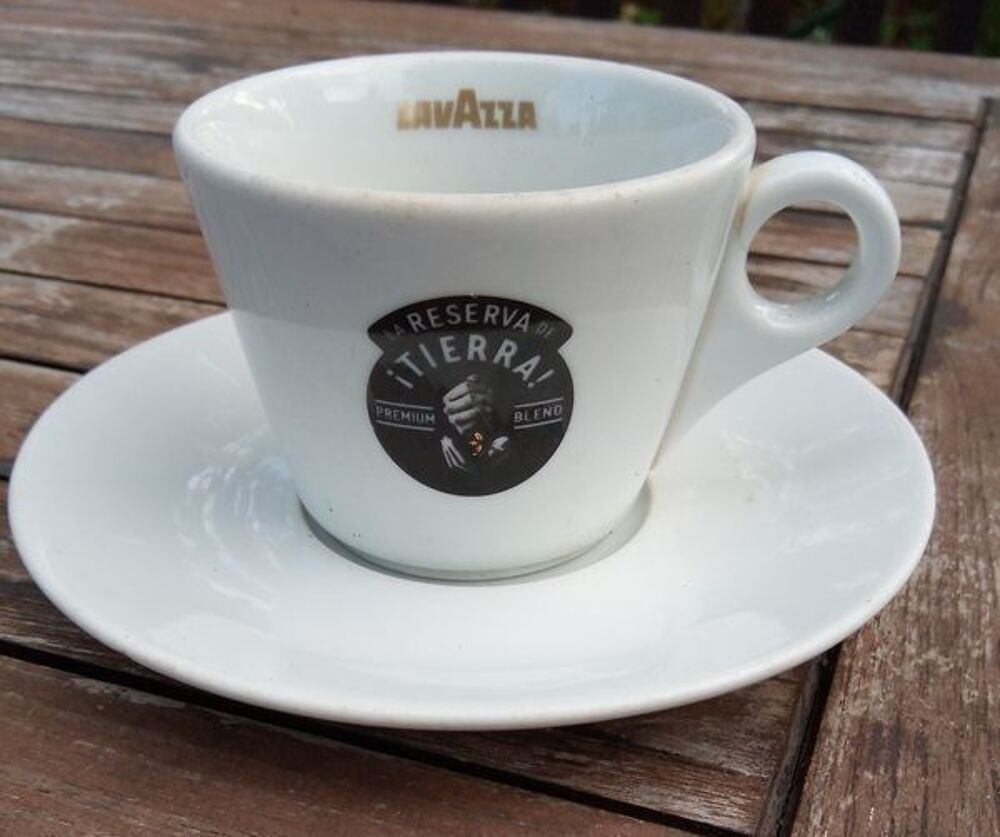 3 tasses et 9 soucoupes Lavazza Cuisine