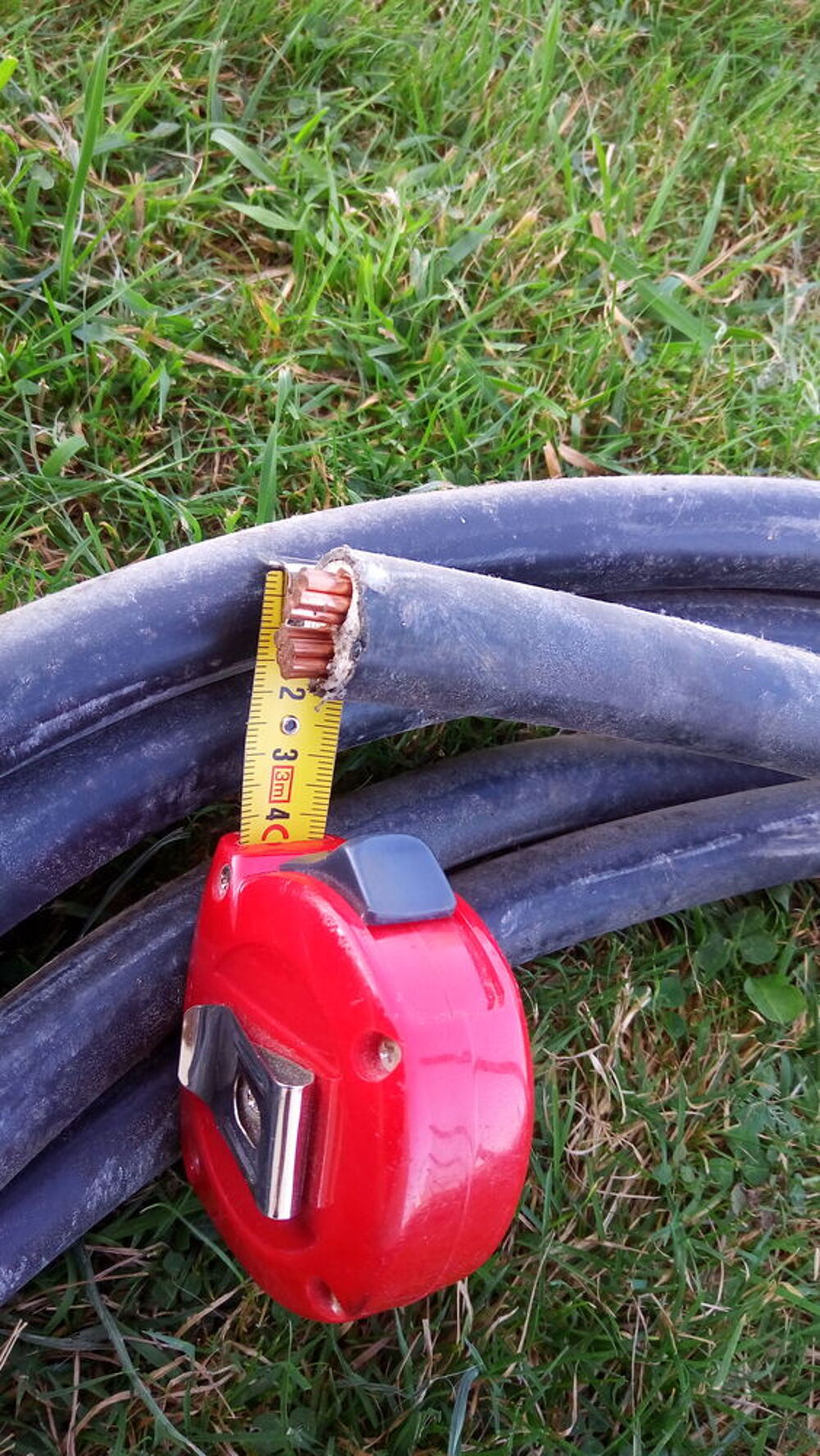 C&acirc;ble &eacute;lectrique U1000 R2V 2x35mm&sup2; Bricolage