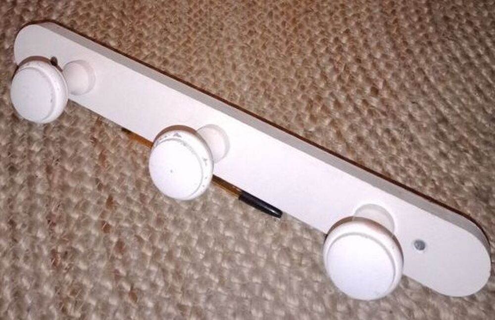 Porte manteau bois 2 / 3 / 4 pat&egrave;res - brut, vernis ou blanc D�coration