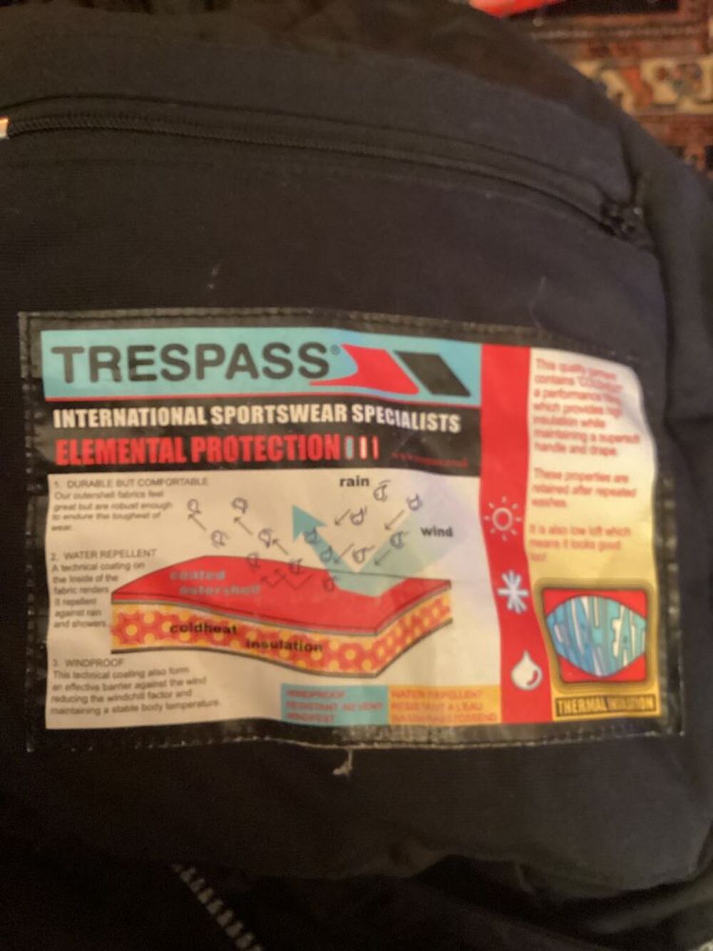 Superbe combinaison de ski noir Trespass pour adult Meubles