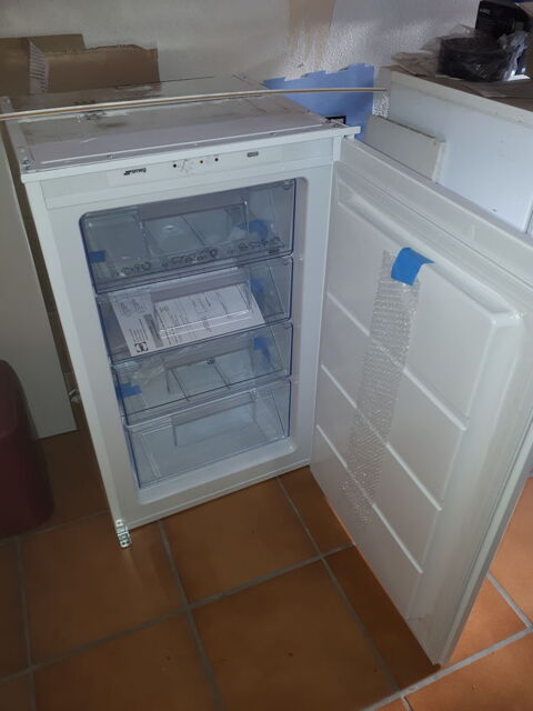 CONGELATEUR SMEG encastrable 500� neuf  98L 88cm
500 Torcy (77)
