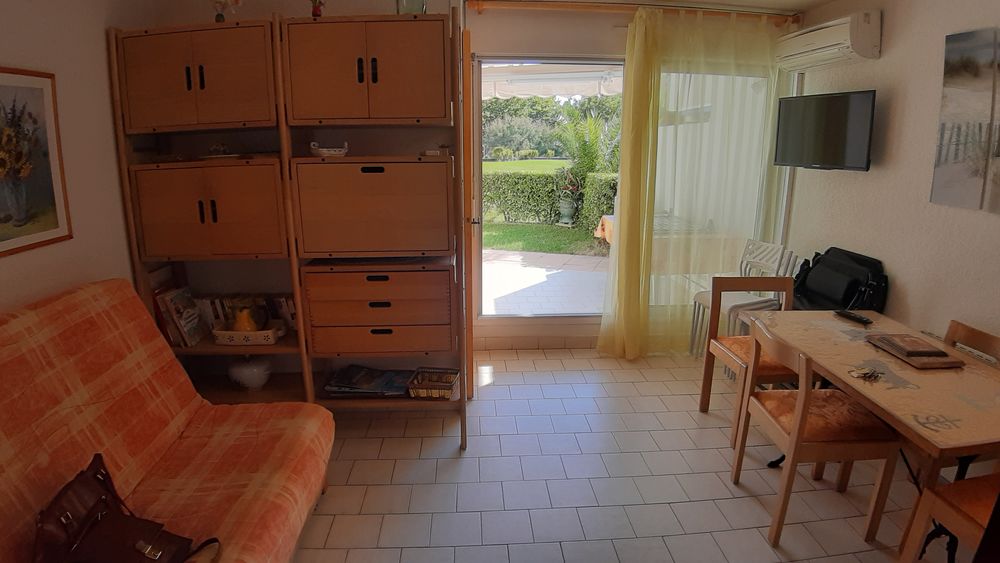  STUDIO CABINE CLIMATISE 100 M PLAGE JARDINET PARKING Languedoc-Roussillon, La Grande-Motte (34280)