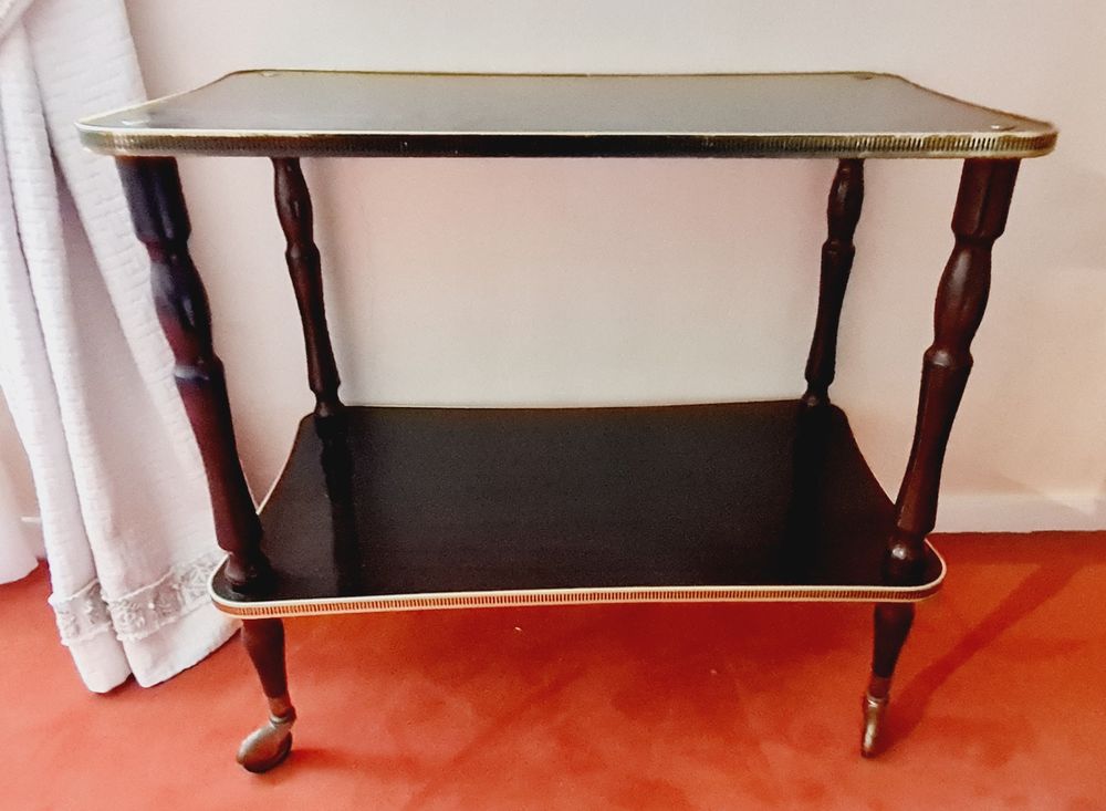 DESSERTE, TABLE ROULANTE D'APPOINT A DEUX PLATEAUX Meubles