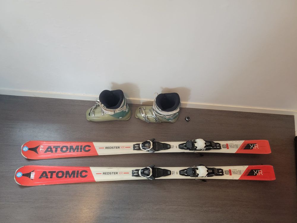 Skis Atomic ? Quasi neufs Sports