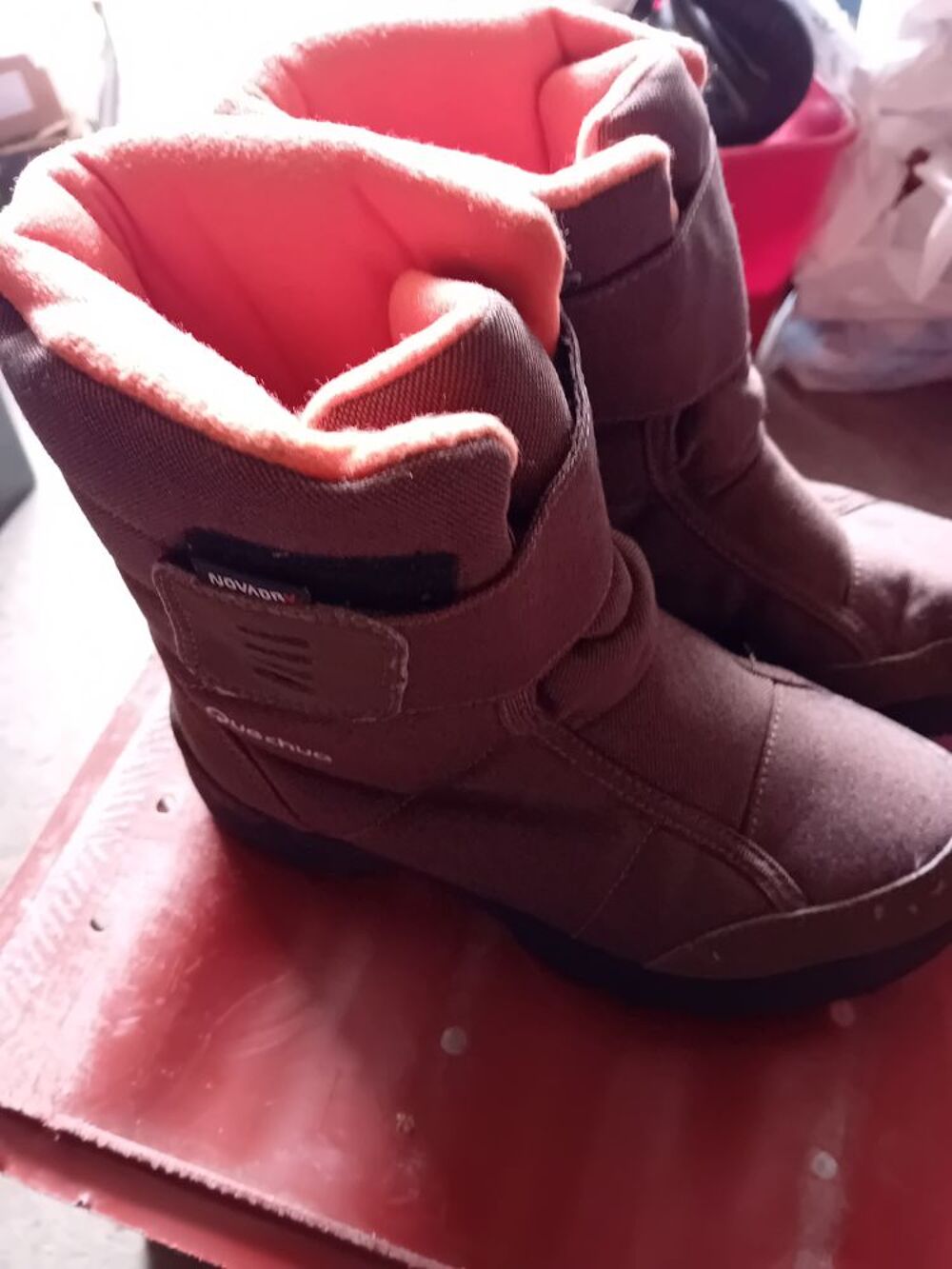 Plus de 80 Paires de Chaussures, Bottes,etc... Chaussures