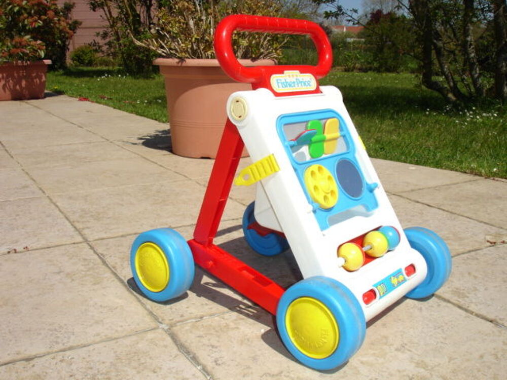 Pousseur avec activit&eacute;s Jeux / jouets