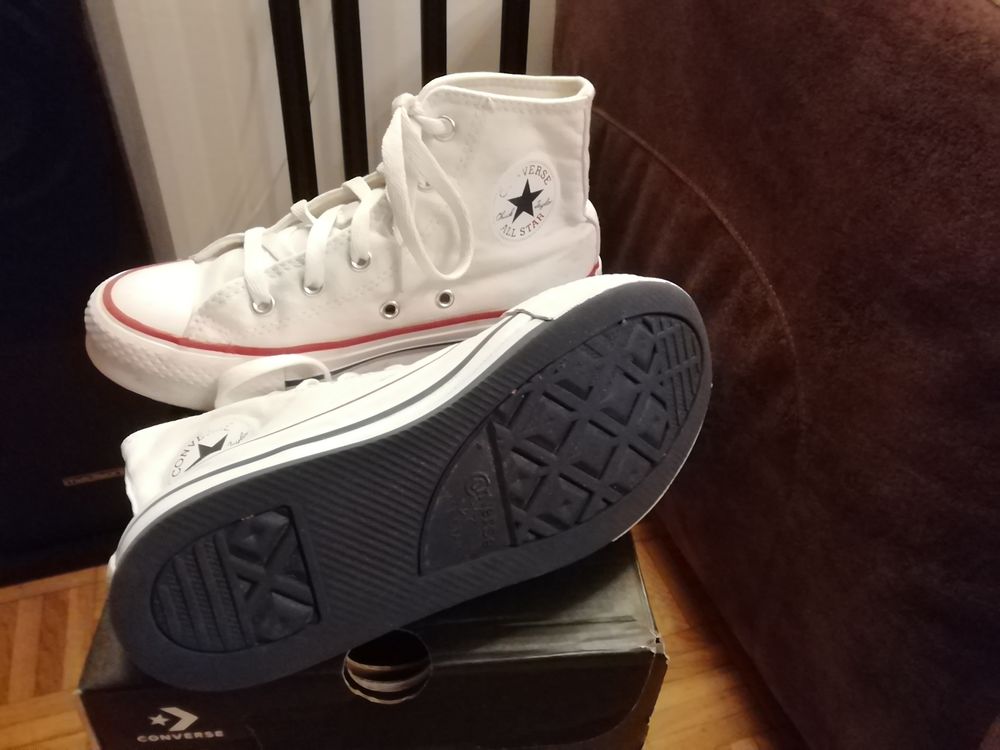 Basket haute Converse pointure 33 Chaussures