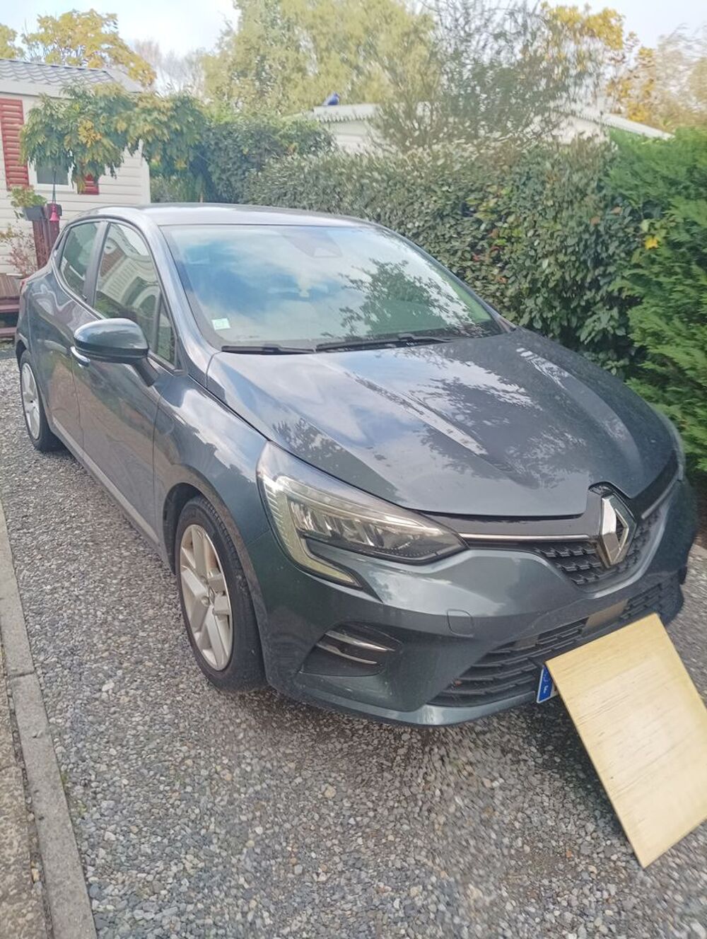 Clio V Clio E-Tech 140 - 21 Business 2021 occasion 40600 Biscarrosse