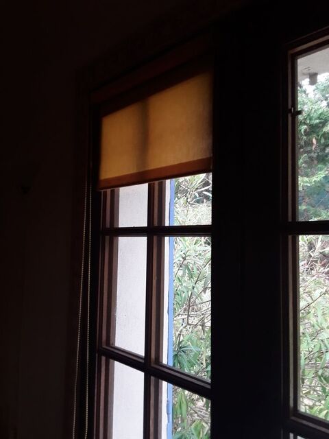 Lot de stores enrouleur  jaunes 50 Rocher (07)