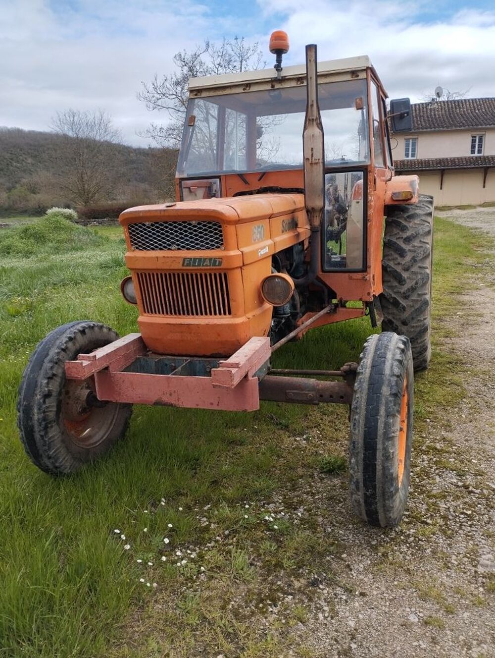   Tracteur SOMECA 650 