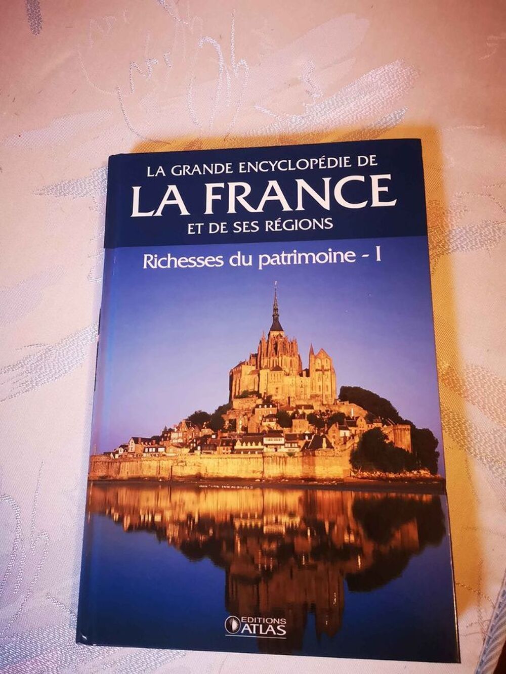 lot 12 volumes sur la FRANCE Livres et BD