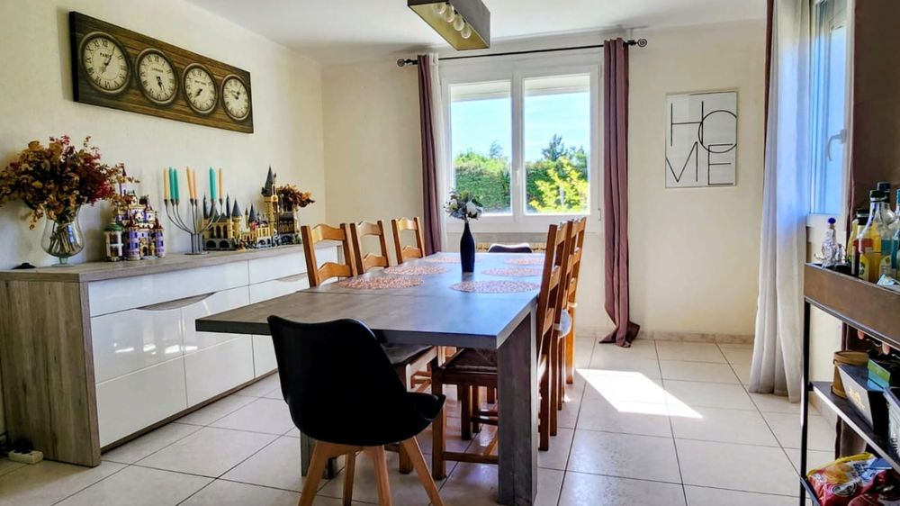 Vente Maison Maison 180 m² , 4 chambres , Piscine , Terrain 1 800 m² Montseveroux