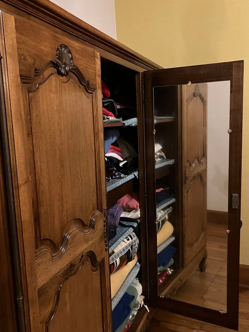 Armoire 3 portes Meubles
