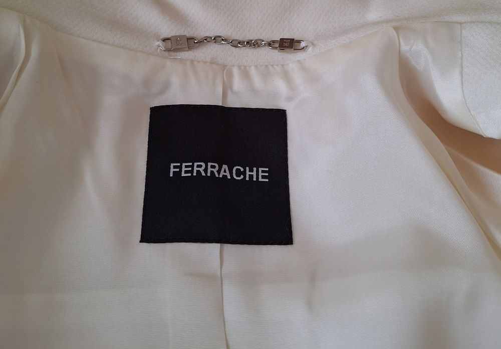 Manteau demi-saison, marque FERRACHE, taille 36(S) Vtements