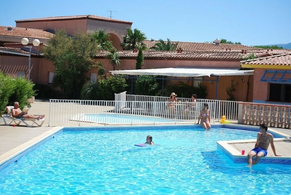   Bel Appartement en Résidence, Piscine et 300 m. de la mer. Languedoc-Roussillon, St Cyprien Plage (66750)