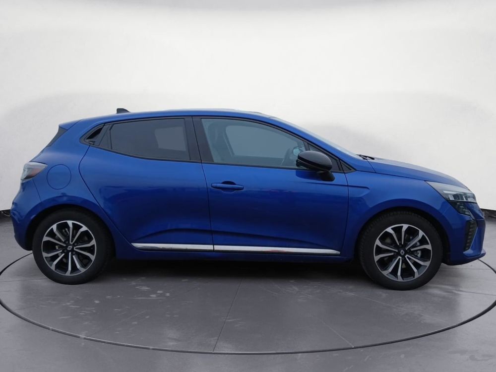 Clio V Clio E-Tech full hybrid 145 ch GSR2 Techno 2025 occasion 83160 La Valette-du-Var