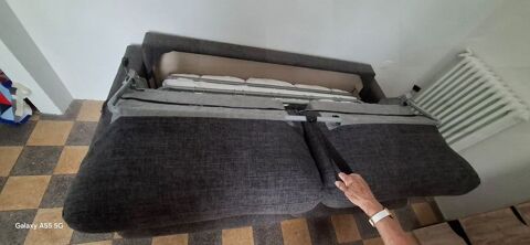 Canap� convertible 195 Saint-Laurent-du-Var (06)