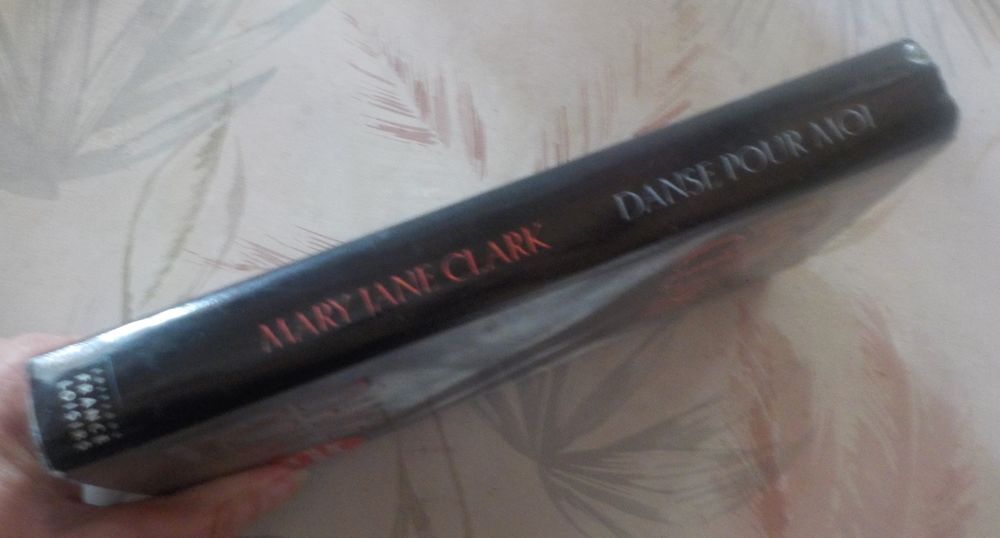 DANSE POUR MOI de Mary Jane CLARK Ed. France Loisirs Livres et BD