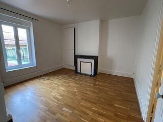 Appartement à louer 3 pièces 57 m²