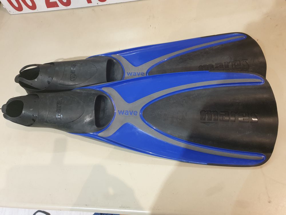 Paire de palmes chaussantes MARES WAVE 40-41 Sports