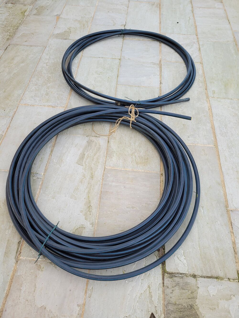 Tuyau poly&eacute;thyl&egrave;ne haute densit&eacute; Bricolage