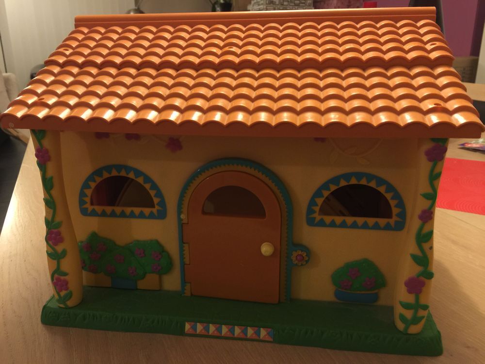 Maison parlante bilingue Dora Jeux / jouets