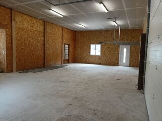  Atelier à louer 5 pièces 220 m²
