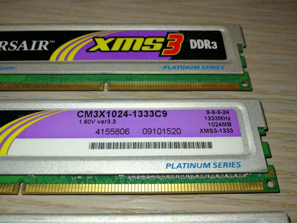 4 x barettes de m&eacute;moire Ram Corsair XMS3 DDR3 / 1024MB Matriel informatique