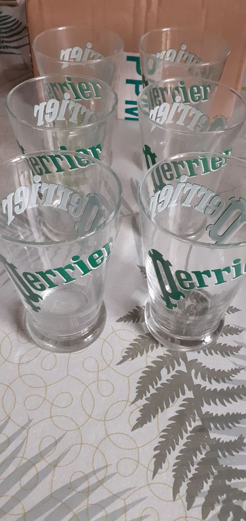 28 verres perrier Cuisine