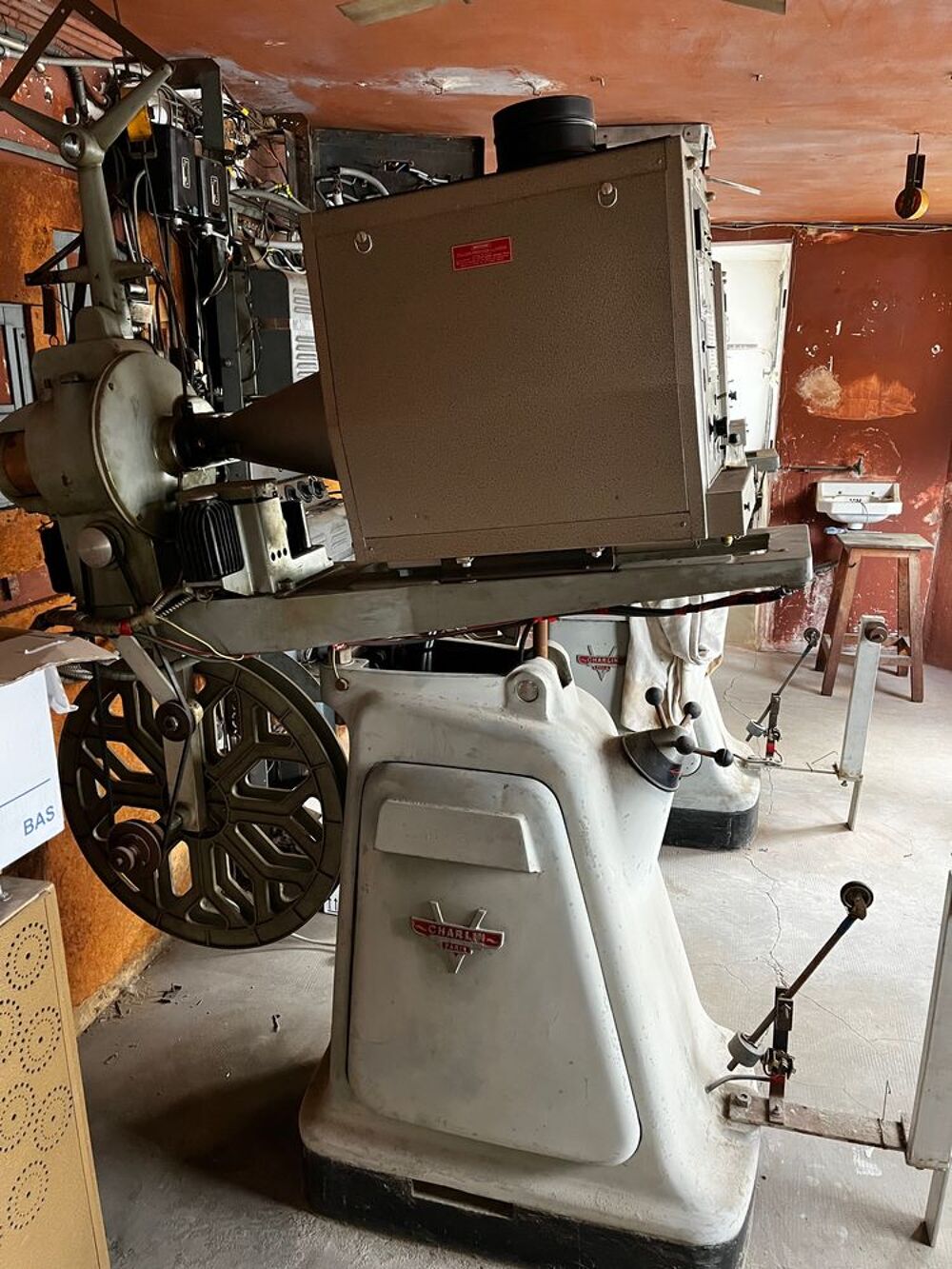 Lot projecteurs cinema ancien Photos/Video/TV