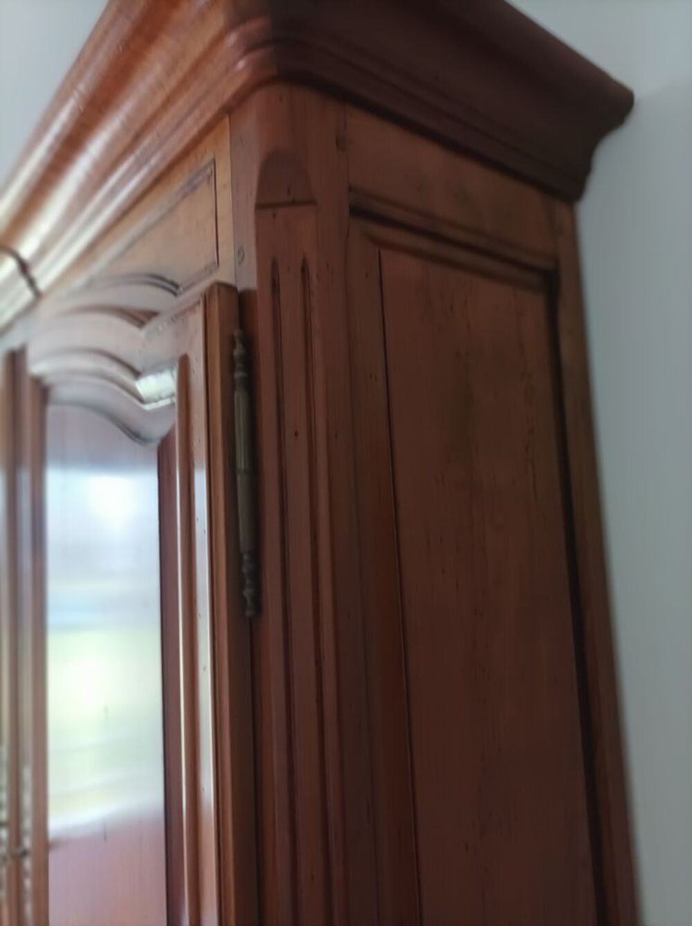 Armoire de corps tr&egrave;s bon &eacute;tat Meubles
