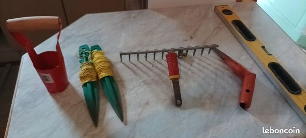 OUTILS DE JARDINAGE Jardin