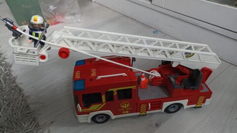 playmobil pompiers
N 5362
30 Grand-Charmont (25)