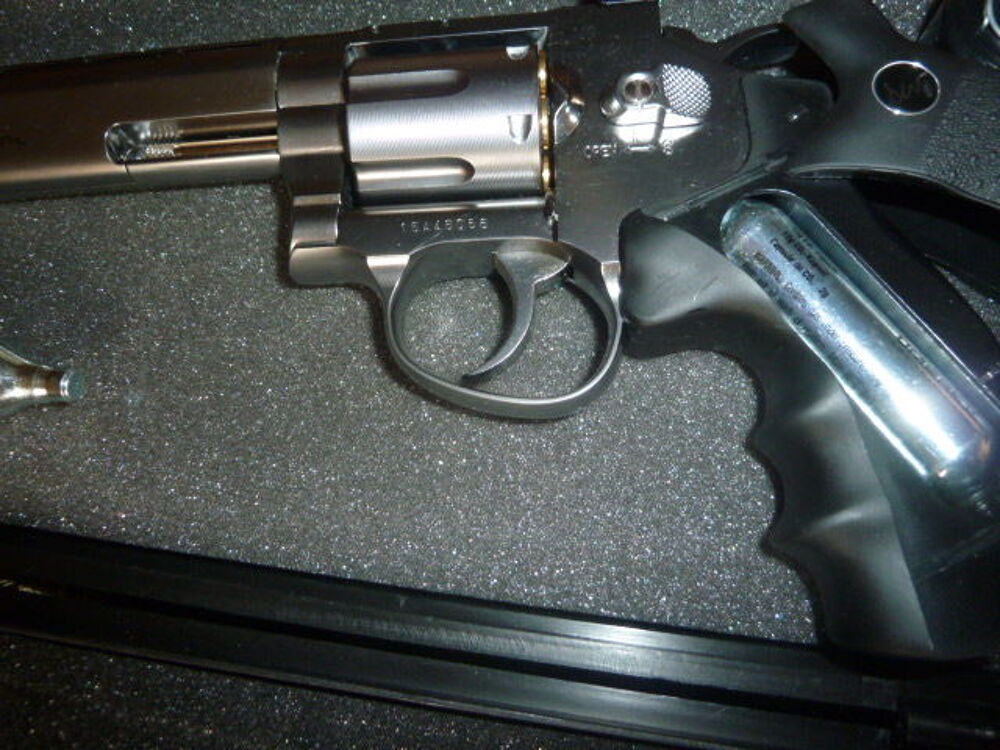Pistolet dan-wesson diabolo4,5 Sports