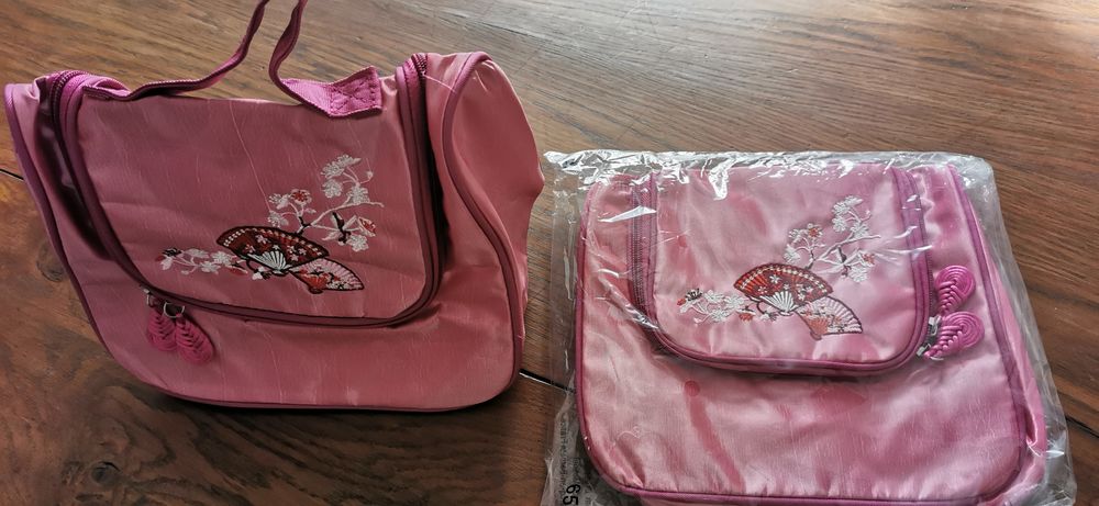 2 Sacs pour enfants avec bandouli&egrave;res Jeux / jouets